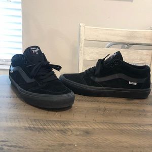 All black vans tony trrujillo pro model